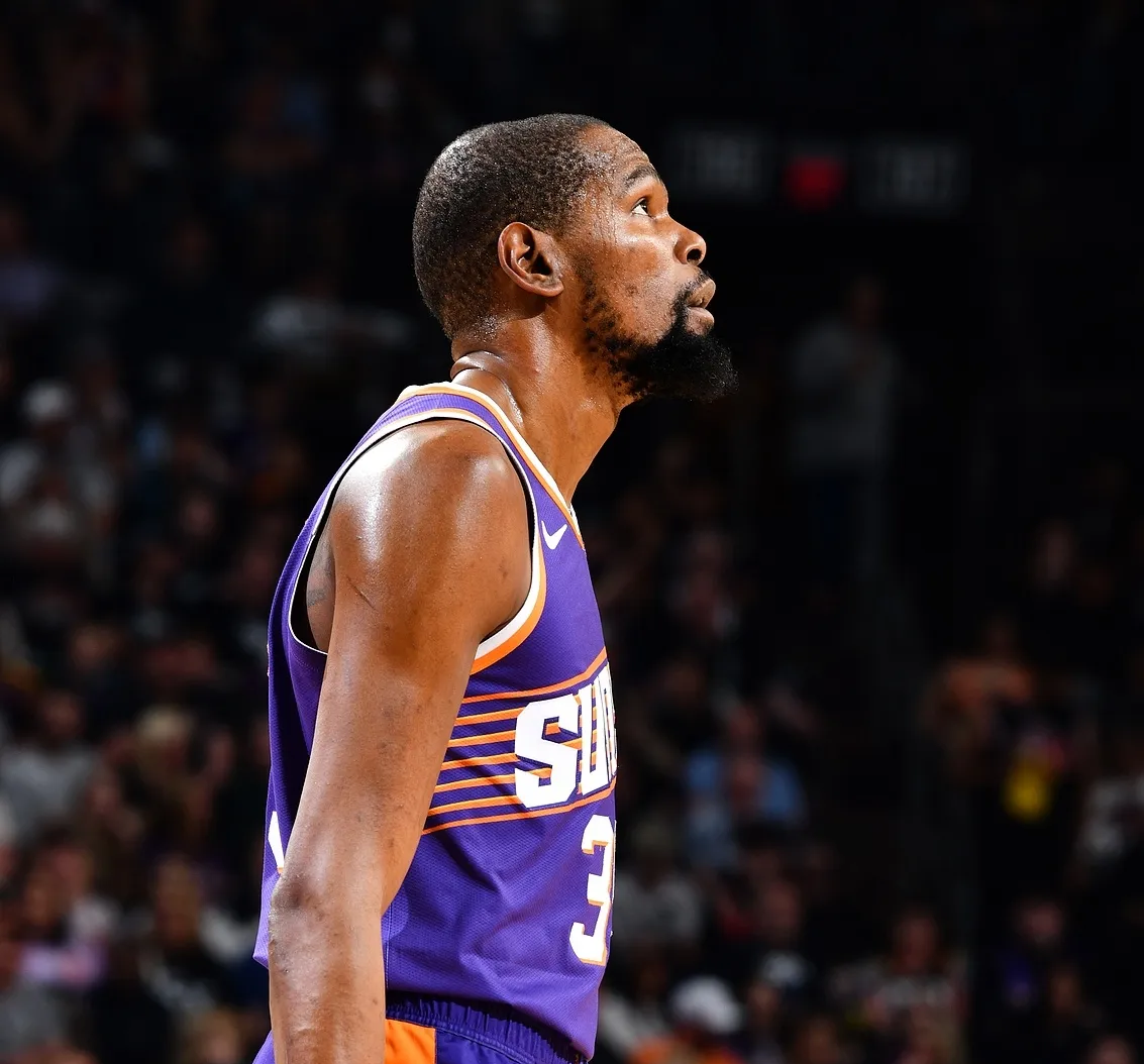 爱游戏体育-杜兰特勇士时期集锦