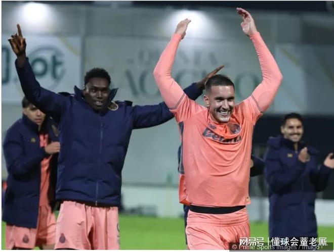 今晚多伦多猛龙备战葡超，内部沟通细节曝光，赛场秩序良好，球探报告显示潜力(多伦多猛龙队为什么在加拿大)